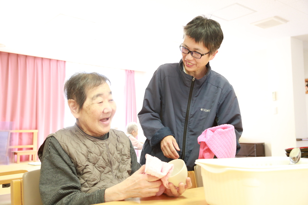 有限会社Fuerteひまわり|西島グループホームひまわり